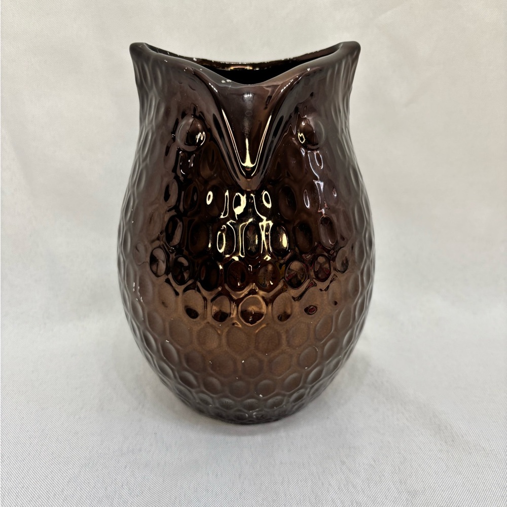 Lerman Decor Vase, Dimple finish Copper Colored Ceramic Owl, 7" Tall 5" Wide
